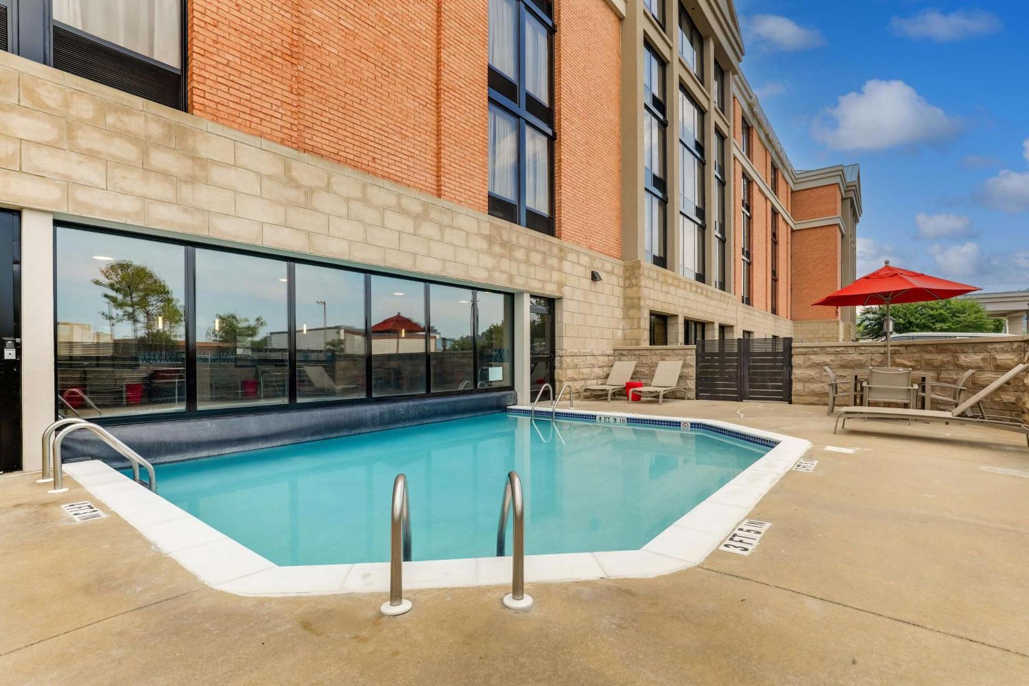 Drury Inn & Suites Birmingham Lakeshore Drive Dış mekan fotoğraf