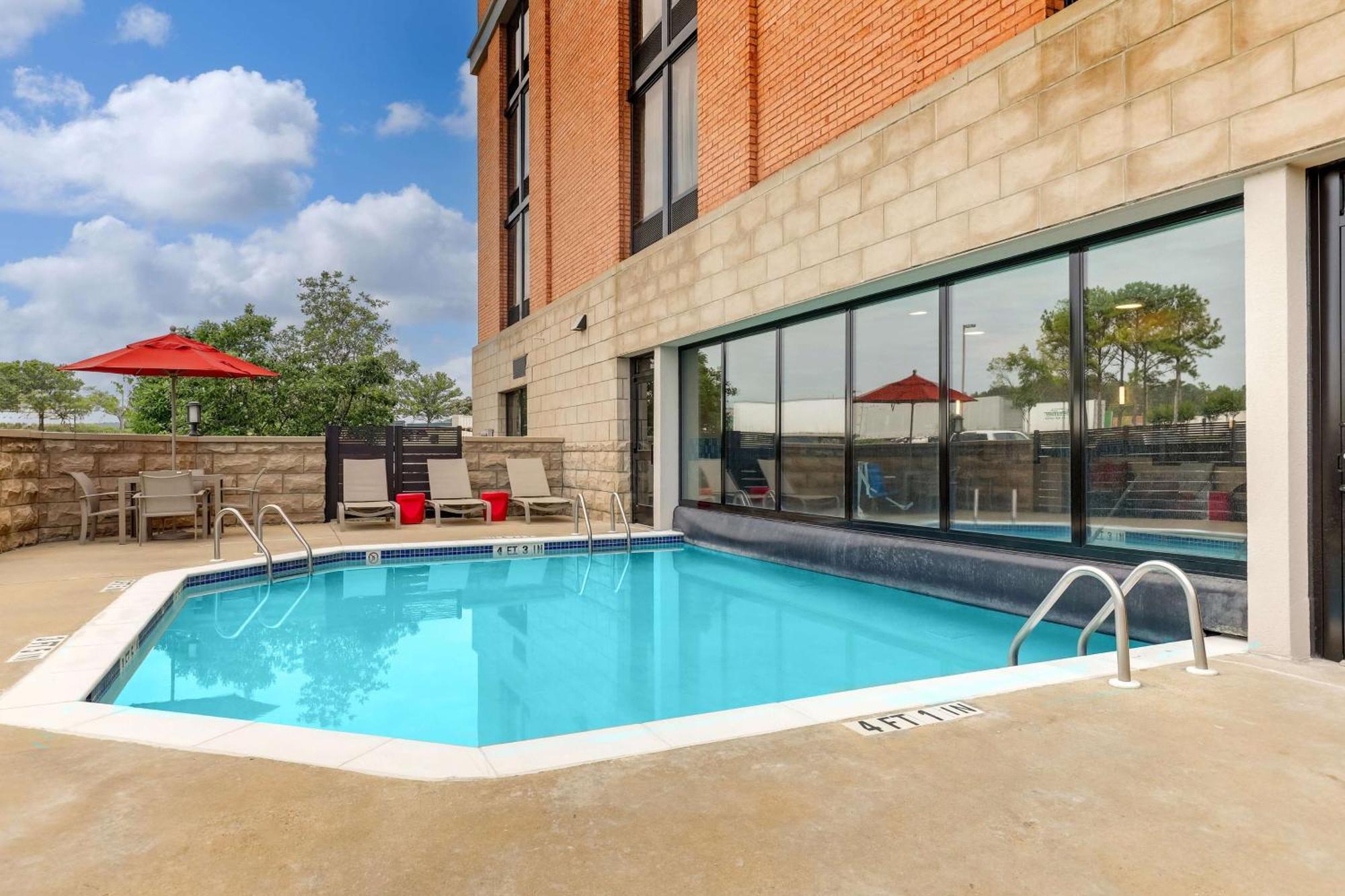 Drury Inn & Suites Birmingham Lakeshore Drive Dış mekan fotoğraf