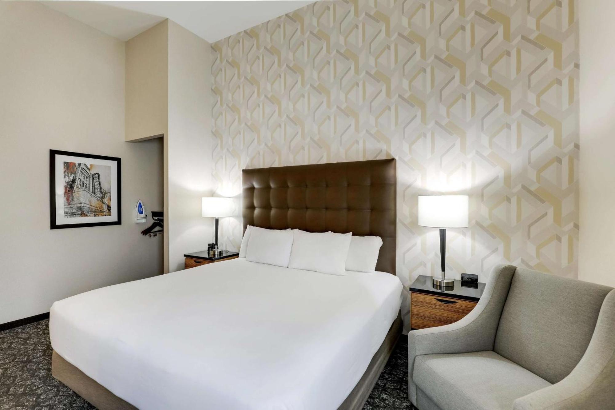 Drury Inn & Suites Birmingham Lakeshore Drive Dış mekan fotoğraf